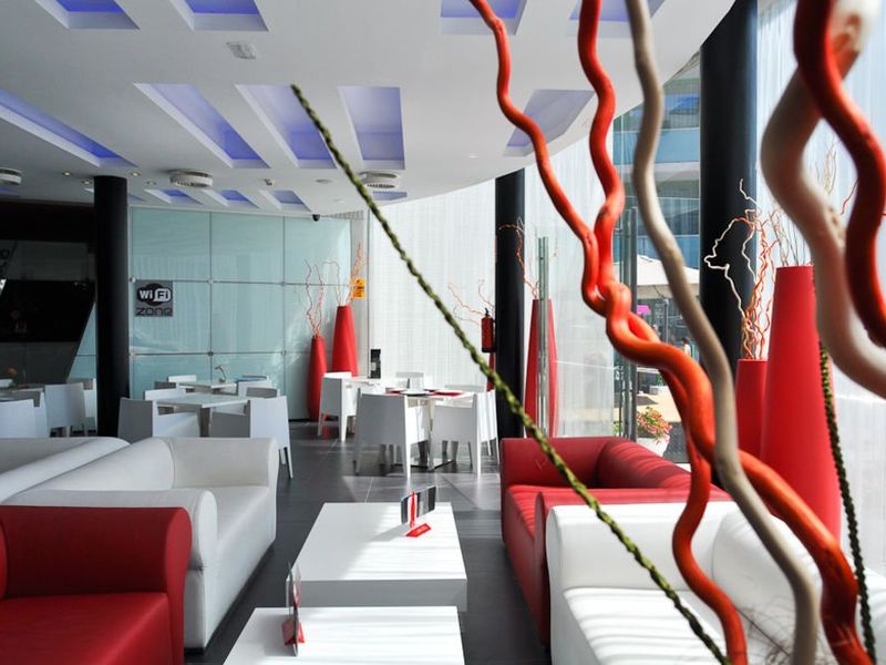 Hotel Photo 6