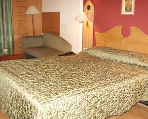 Hotel Maurya Bengaluru India