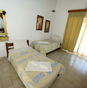 NearBy Hotel
