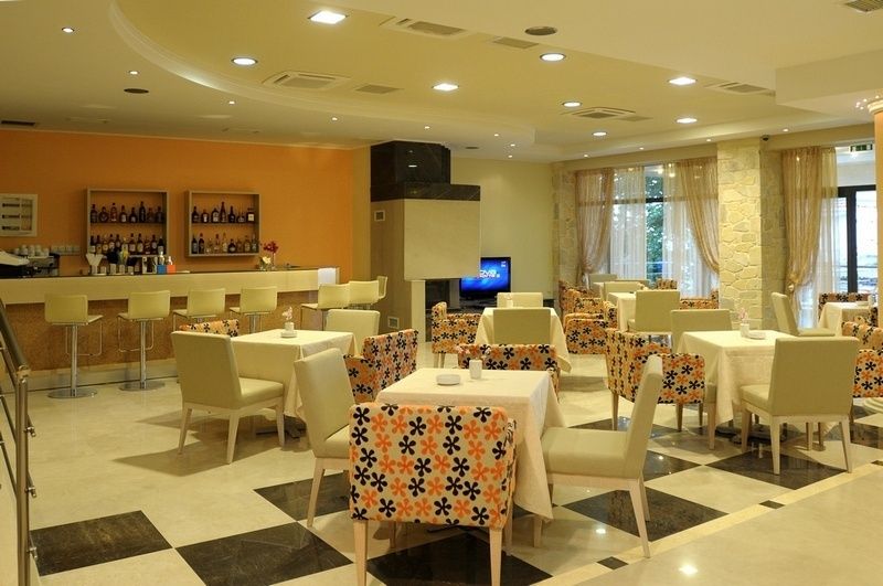 Hotel Photo 12