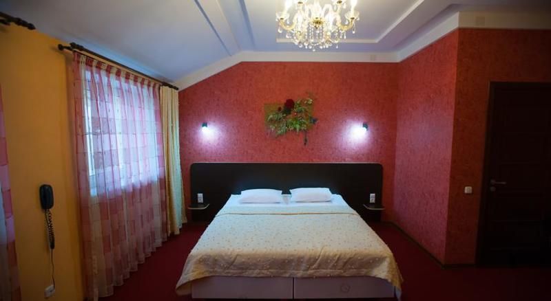Slavija Hotel