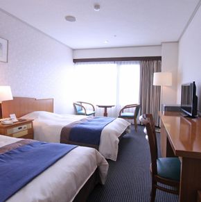 NearBy Hotel