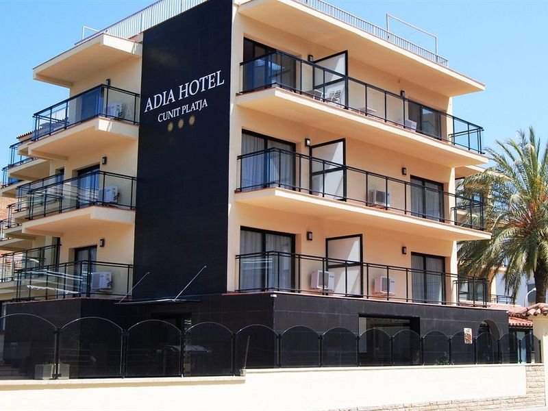Hotel Photo 1