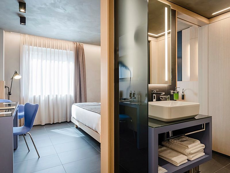 Hotel Photo 12
