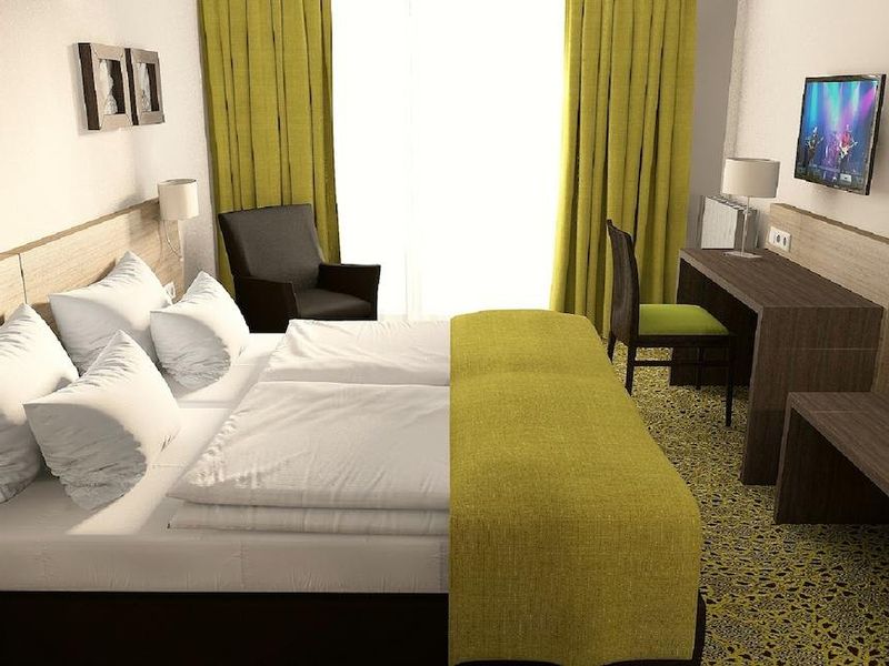 Hotel Photo 1