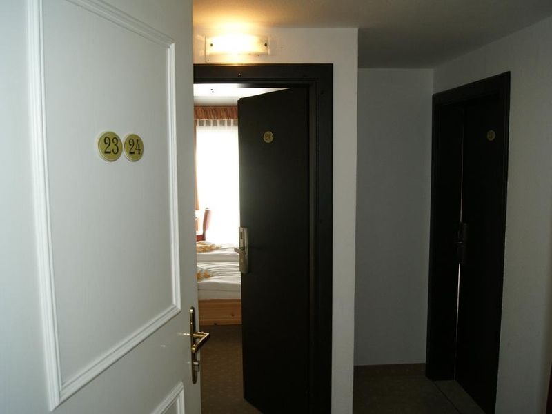Hotel Photo 11