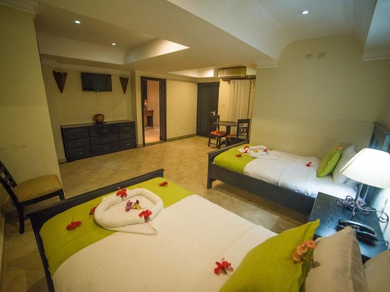 Hotel Photo 8