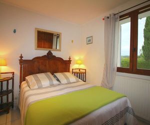 Quaint Farmhouse in Carpentras with Terrace Carpentras France