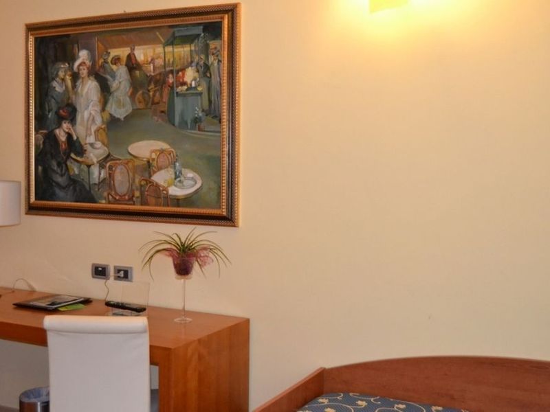 Hotel Photo 5