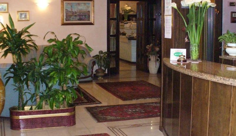 Hotel Photo 9