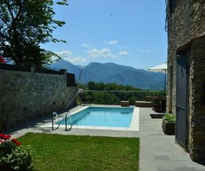 Historic Cottage in Fivizzano with Swimming Pool Fivizzano Italy
