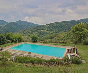 Spacious Farmhouse in Apecchio with Pool Apecchio Italy