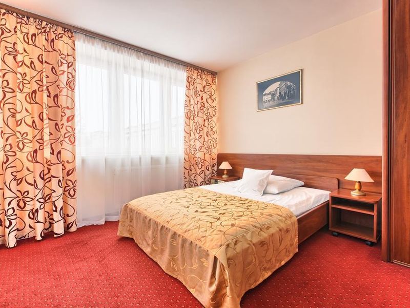 Hotel Photo 1