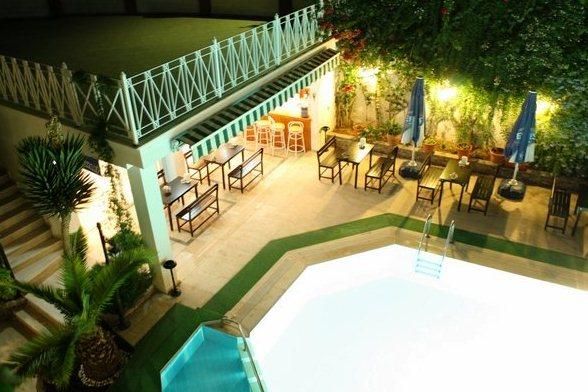 Hotel Photo 1