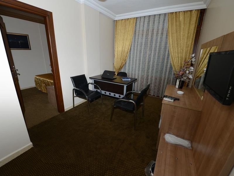 Hotel Photo 1