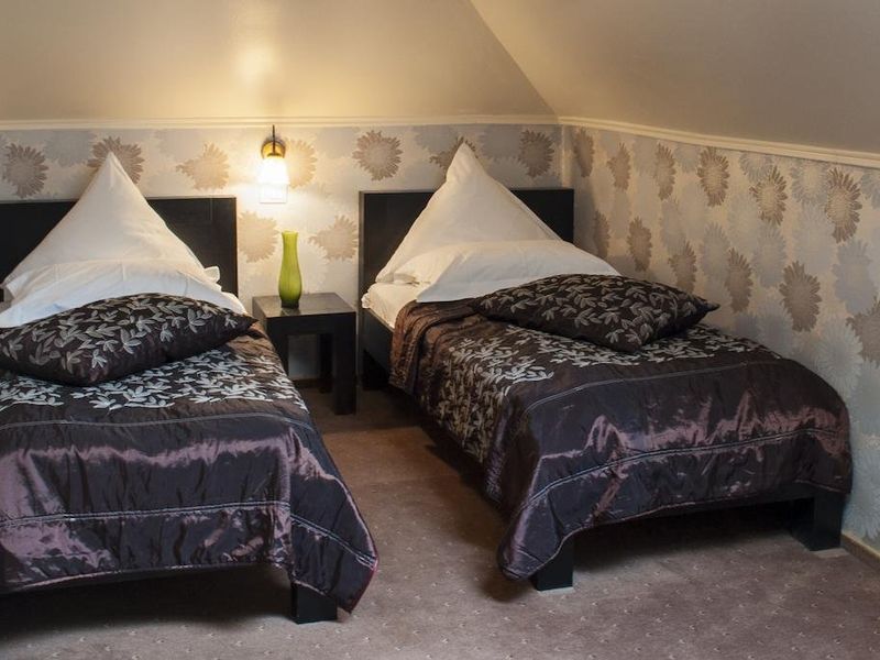 Hotel Photo 12