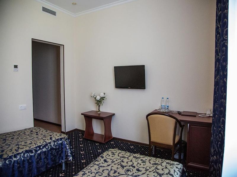 Hotel Photo 8