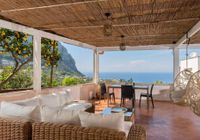 Отзывы Capri Town Apartments