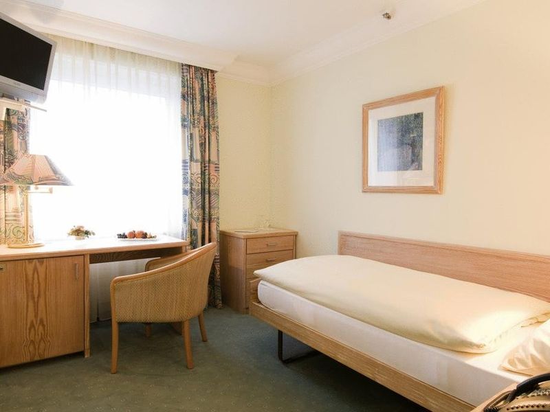 Hotel Photo 1