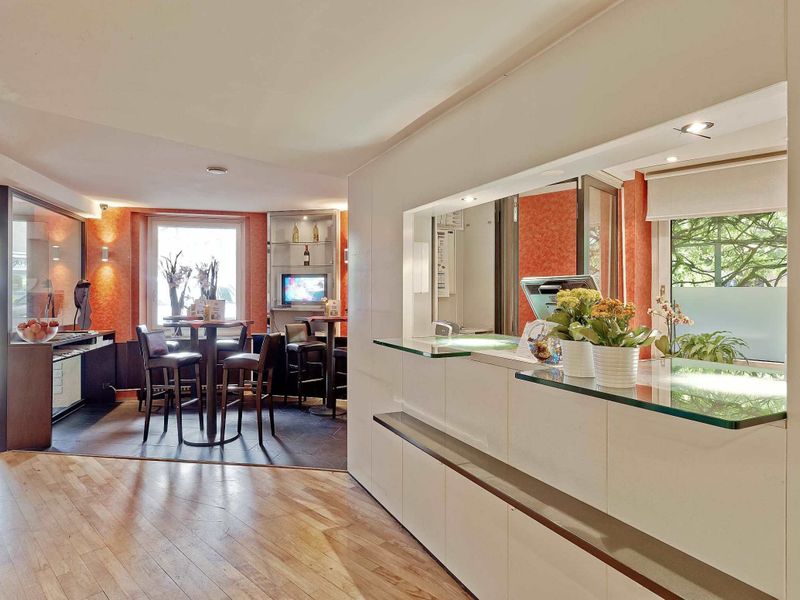 Hotel Photo 10