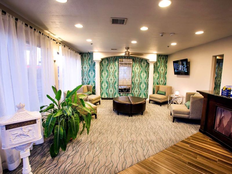 Hotel Photo 11