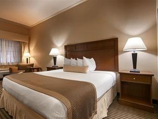 Фото отеля Cotulla Whitten Inn