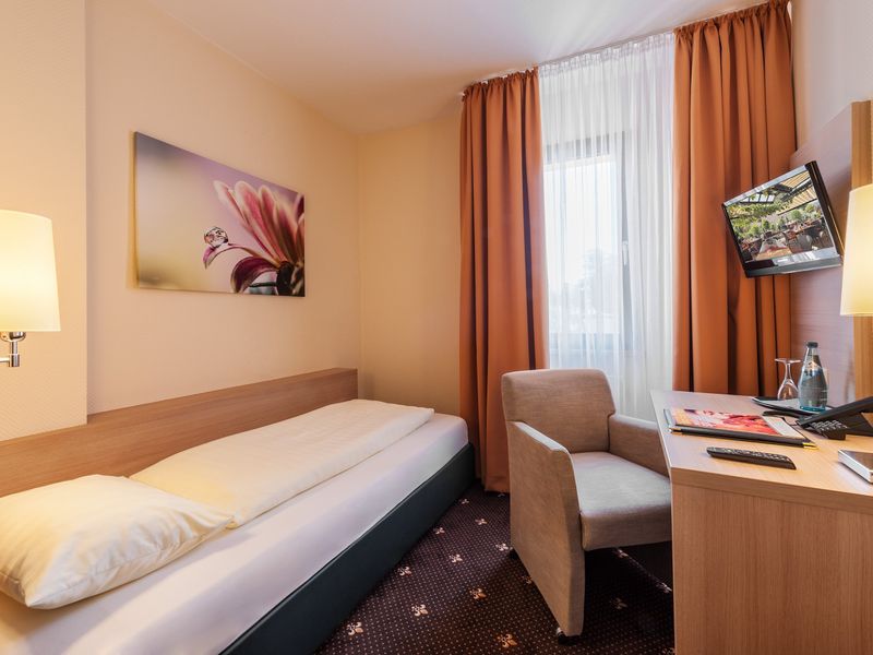 Hotel Photo 1