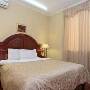 NearBy Hotel