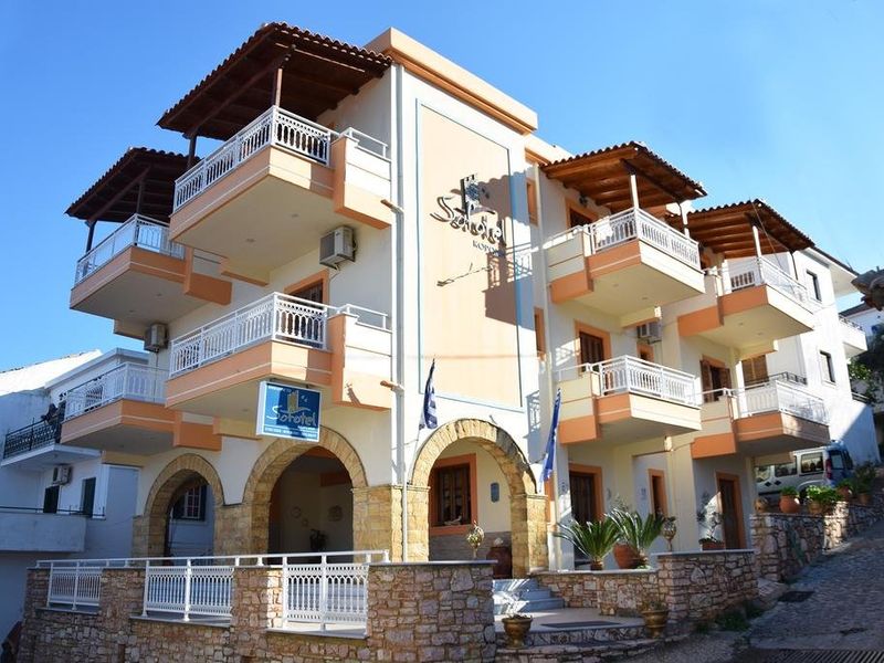 Hotel Photo 1