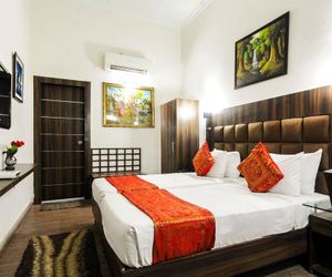 DolphInn Home Stay Agra India