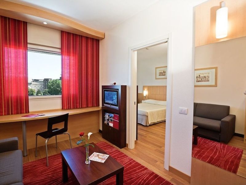 Hotel Photo 4