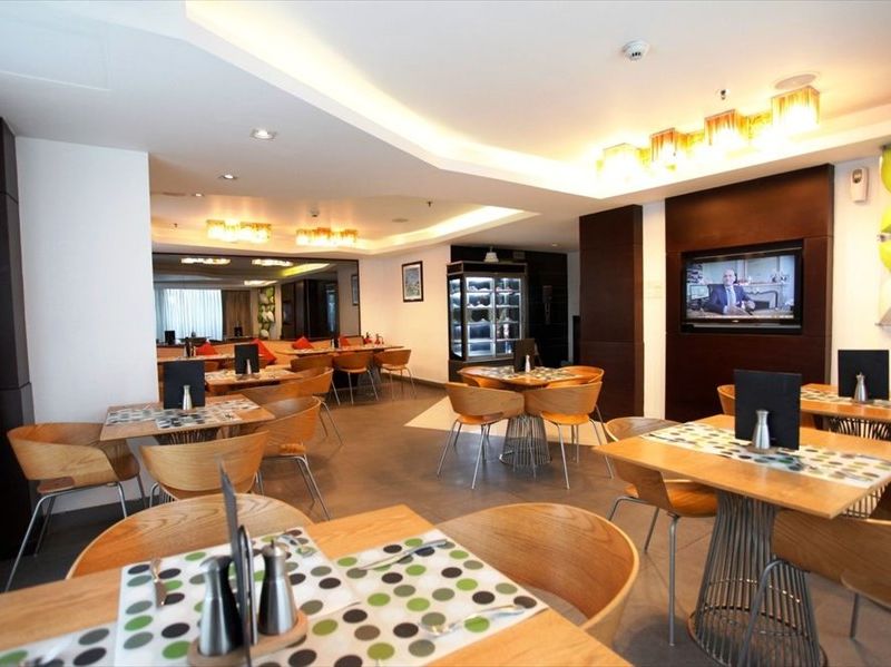Hotel Photo 12