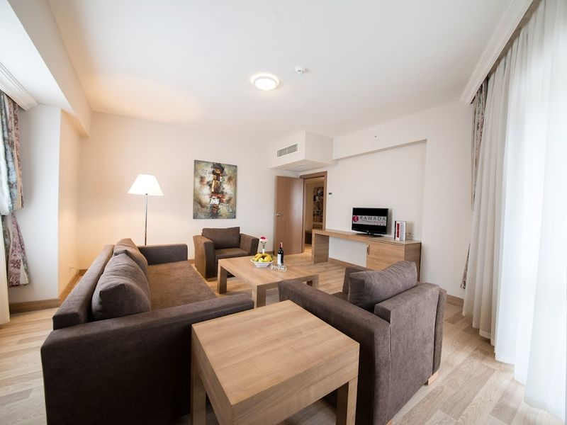 Hotel Photo 6