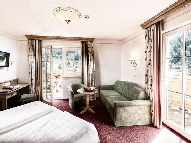 Hotel Photo 1