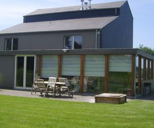 Beautiful Holiday Home with Swimming Pool in Eprave Rochefort Belgium