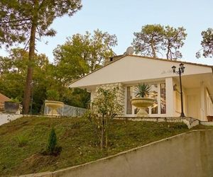 Rental Villa La Celee - Saint-Georges-de-Didonne, 6 bedrooms, 12 persons St. Georges-de-Didonne France