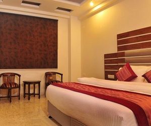 Hotel All Iz Well By Check In Room Delhi City India