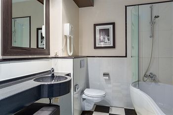 Hotel Photo 9