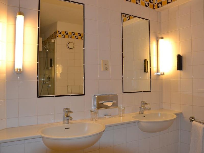 Hotel Photo 9
