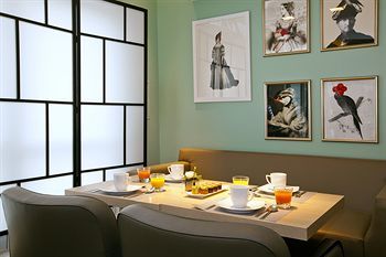 Hotel Photo 12