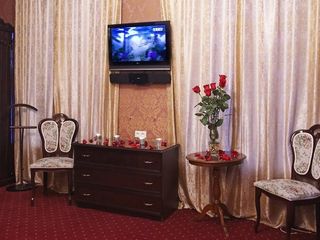 Алекс Отель на Марата