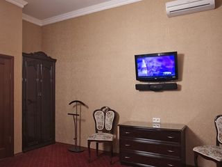 Алекс Отель на Марата