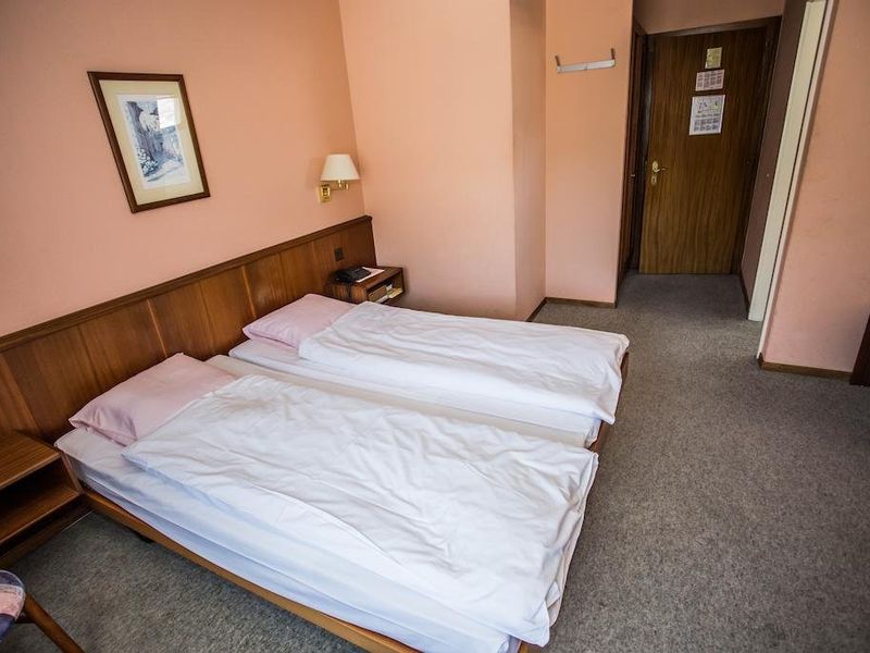 Hotel Photo 12