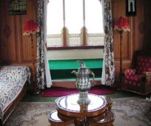 Mughal - E - Azam Houseboat Srinagar India