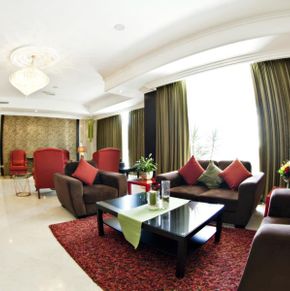 NearBy Hotel