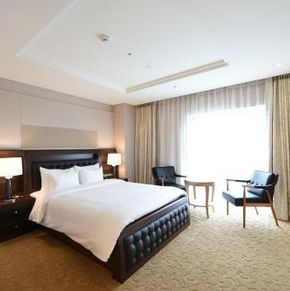 NearBy Hotel