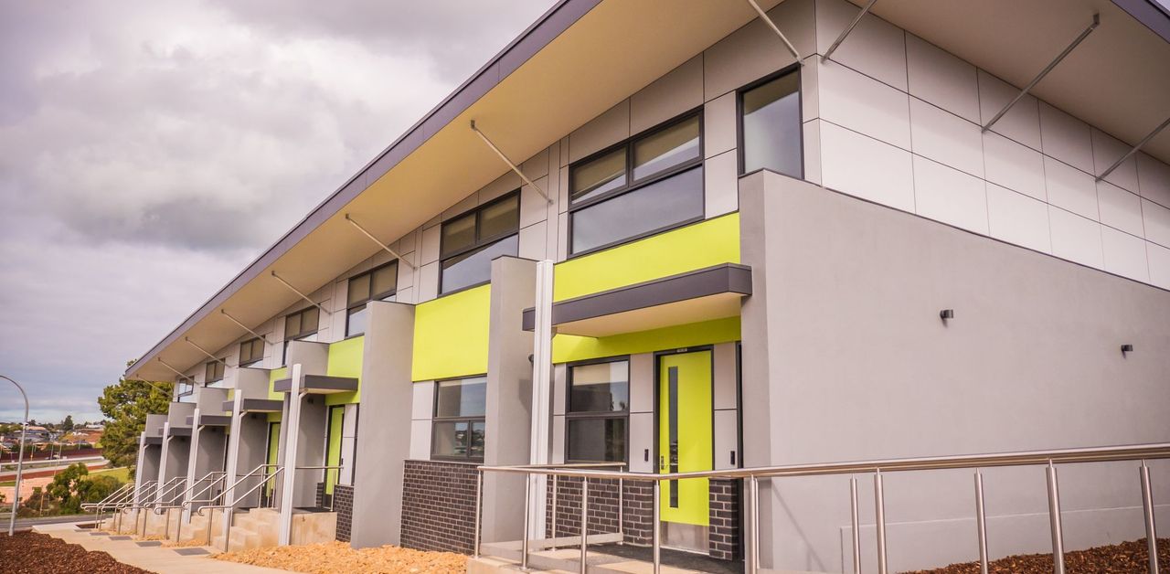 Deakin Geelong Units, Geelong Staycation Prices