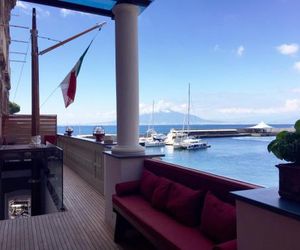 Yacht Club Capo Cervo Suites B&B Sorrento Italy