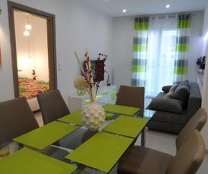 Laura Deluxe Apartment Thessaloniki Greece