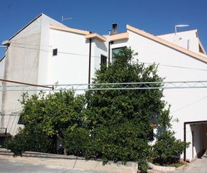 Apartments with a parking space Slatine (Ciovo) - 1099 Slatine Croatia